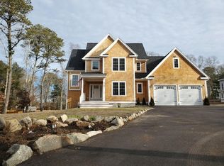 618 Bourne Rd, Plymouth, MA 02360