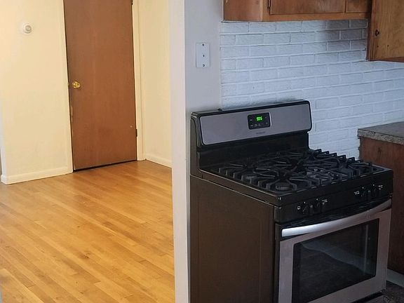 5th image of 1607 Treadway Ave