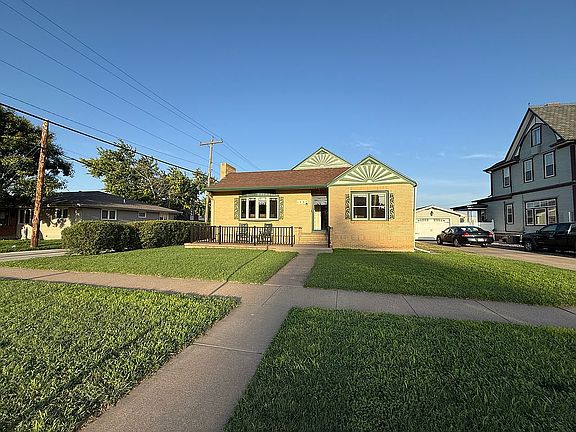 5th image of 1304 Fort St