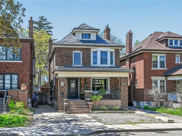 28 Ashford Blvd, Hamilton, ON L8M 2T8