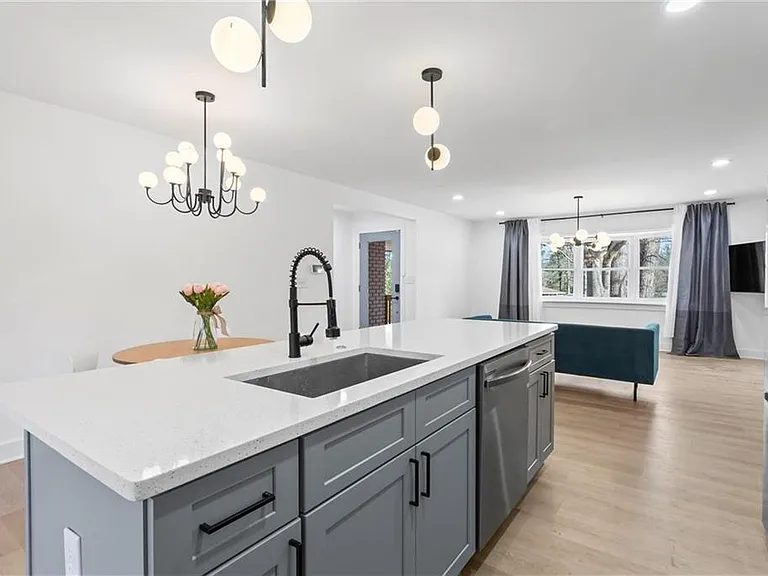 203 Wendell Dr SE — Photo 12