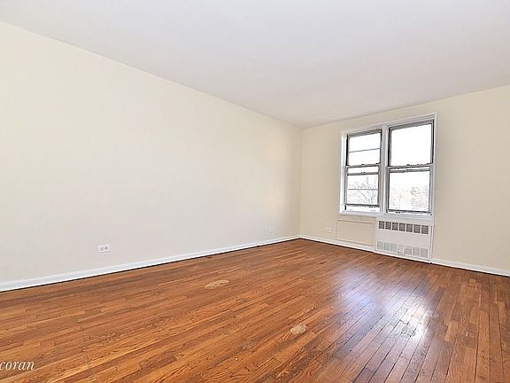 5th image of 3815 Bowne St APT 4K