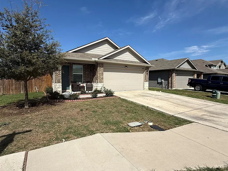19000 Romano Dr — Photo 6