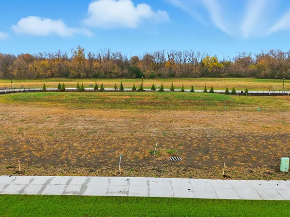 8146 Rivers Edge Ln, Horace, ND 58047