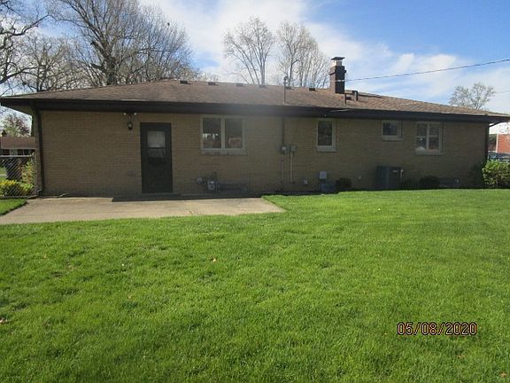 3rd image of 19425 Dresden Dr