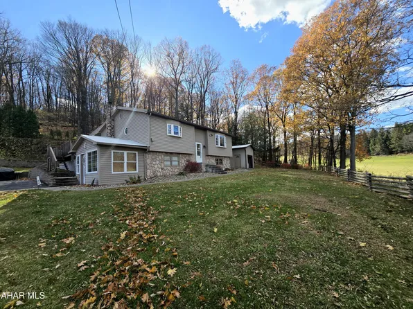 215 Moyer Rd, Duncansville, PA 16635