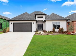 12012 S Vandalia Ave E, Tulsa, OK 74137