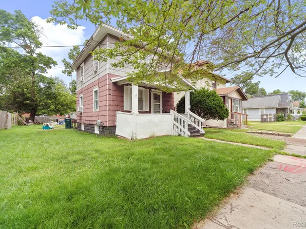 1134 Hyland St, Lansing, MI 48915