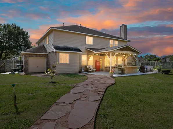 1927 Lavender Field Dr, Sugar Land, TX 77479