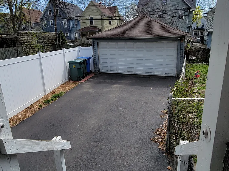 50 Amherst St — Photo 21