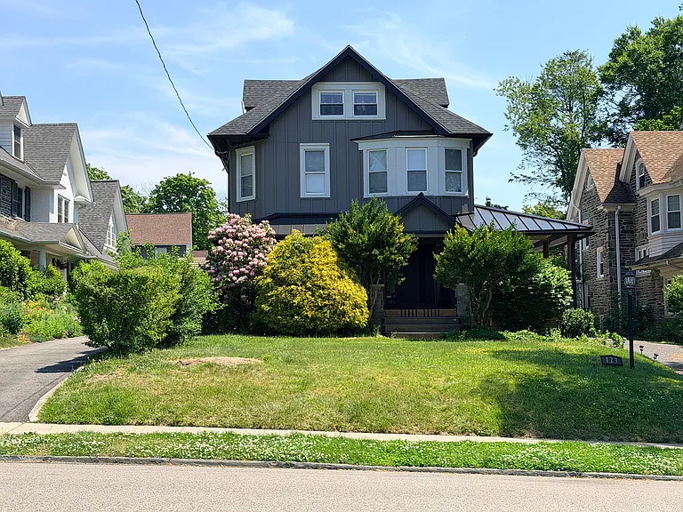 123 Bryn Mawr Ave — Photo 2