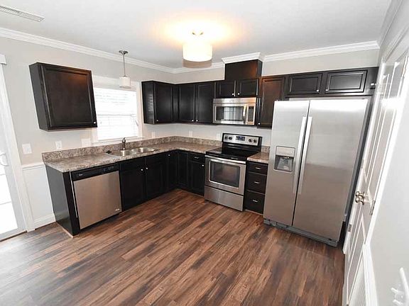 4th image of 124 Chandler Dr APT B