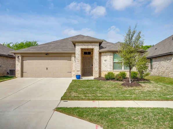 9912 Mescalbean Blvd, Crowley, TX 76036