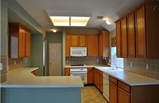 5th image of 18006 Moss Park Ct