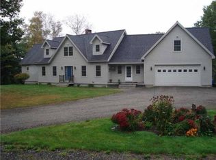 30 Twin Oaks Rd, Harpswell, ME 04079