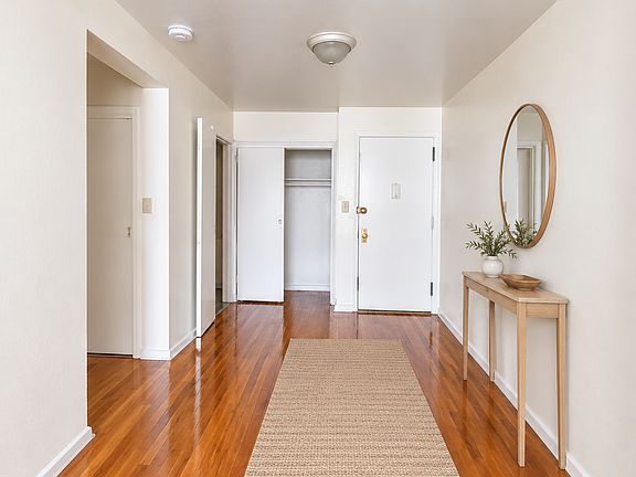 4th image of 1902 Beverley Rd #5