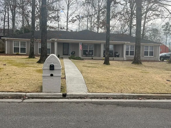 410 Hickory Stick St SW, Hartselle, AL 35640