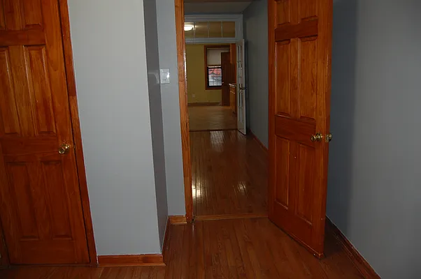 Rented by Work Live Holdings | media 8