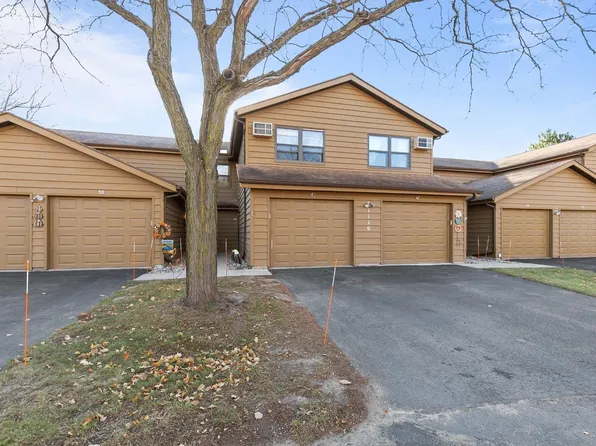 1110 Daniel Ct APT 49, Neenah, WI 54956