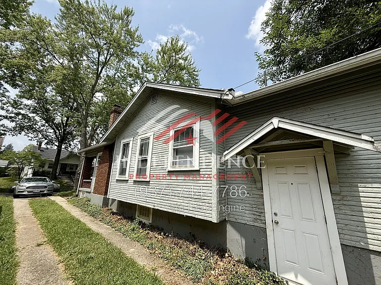 2720 Dwight Ave — Photo 19