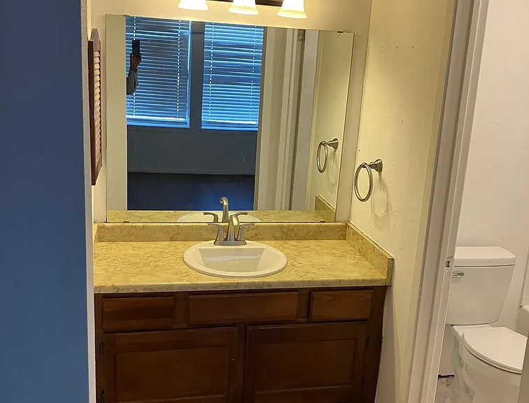1237 Churing Dr — Photo 5