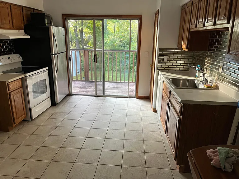 34 Whitney Pl #4 — Photo 18