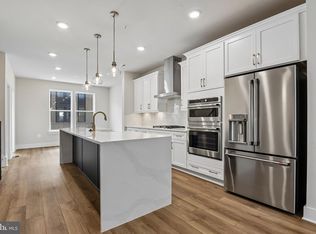 2727 Ferry Bar Dr, Baltimore, MD 21230