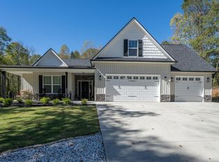 313 Groce Meadow Rd, Taylors, SC 29687
