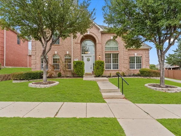 8910 Forest Hills Dr, Irving, TX 75063