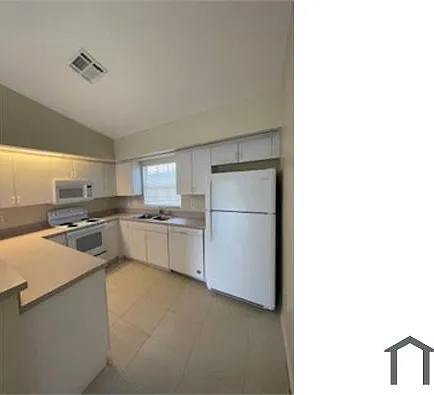 4523 22nd St SW — Photo 3
