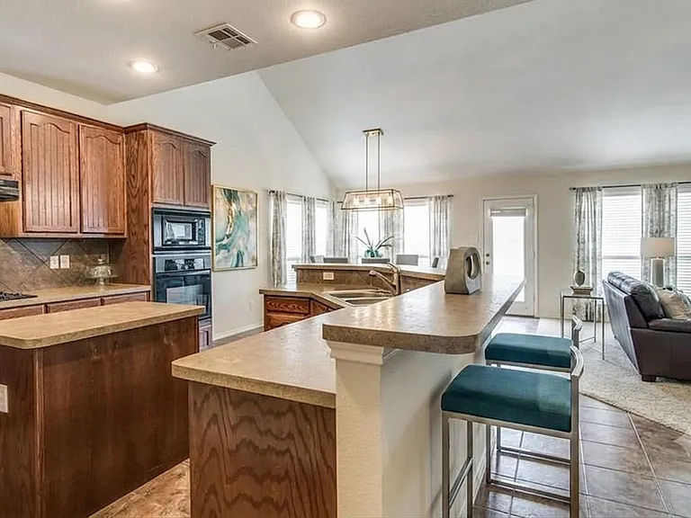 2616 Golfview Dr — Photo 8