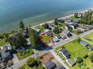 75 N Sunset Dr, Camano Island, WA 98282