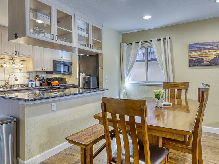 949 Harold Dr #22 — Photo 10