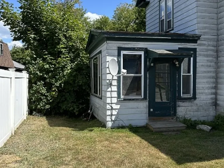 440 Main St — Photo 9