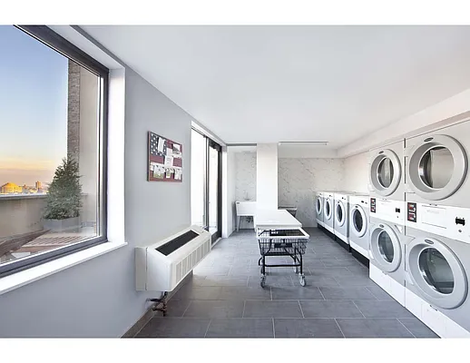 Rented by R New York | media 5