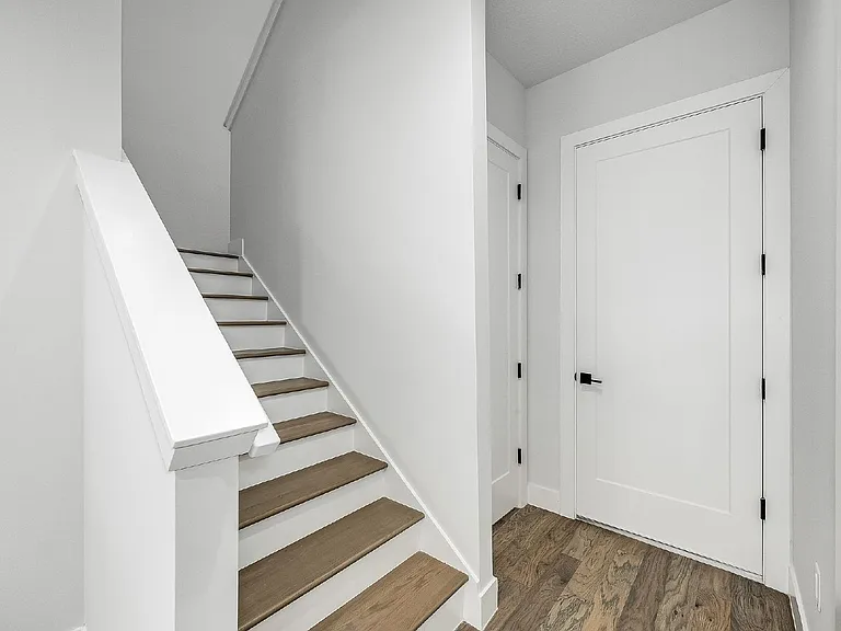 111 Watson Dr — Photo 23