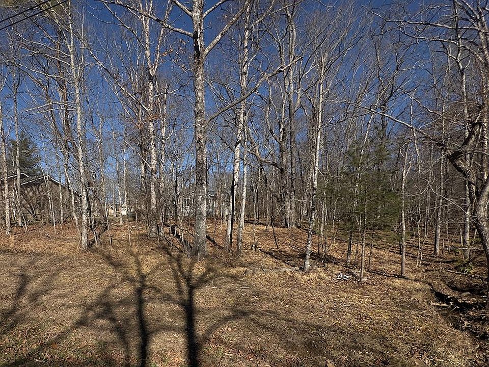 1st image of 106 Hilton Ln