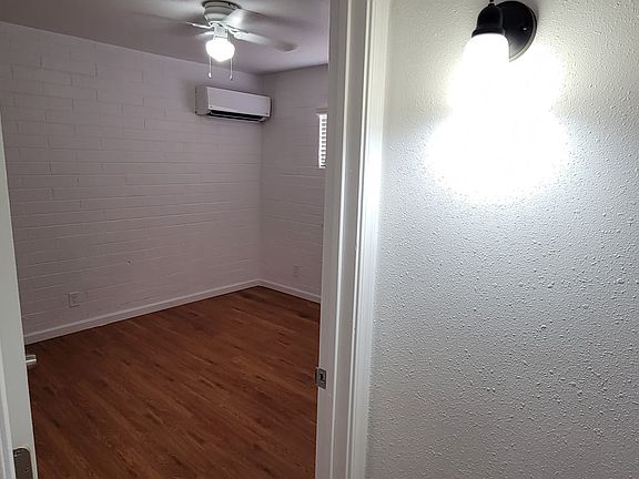 5th image of 6423 S 10th St #1