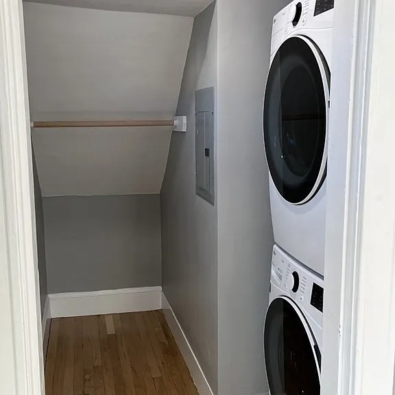 119 Safford St #1 — Photo 9