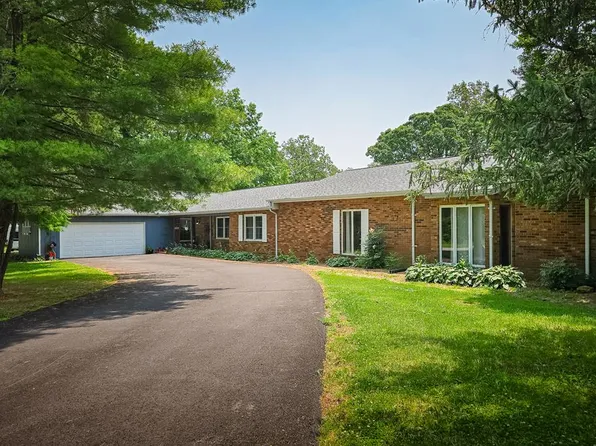 393 Fate Lutz Rd, Hanson, KY 42413