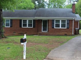 1101 Broadford Dr, Cary, NC 27511