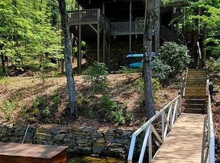 100 The Lndg, Robbinsville, NC 28771