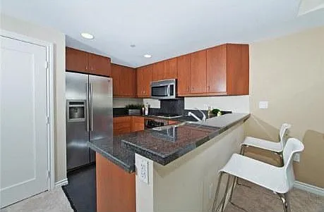 1 bed, 760 sqft, $2,475 — Photo 3