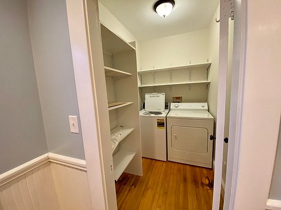 4th image of 17 Crescent Ave #1