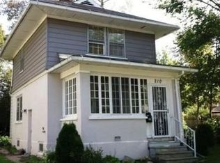210 Nelson St, Pontiac, MI 48342