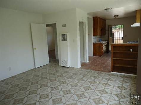 2nd image of 7921 Dorothy St