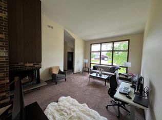 6689 Fairway Cir, Windsor, WI 53598