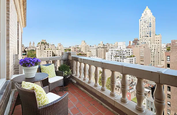 Sold by Stribling | media 17