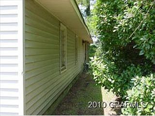 2nd image of 2540 Mill St
