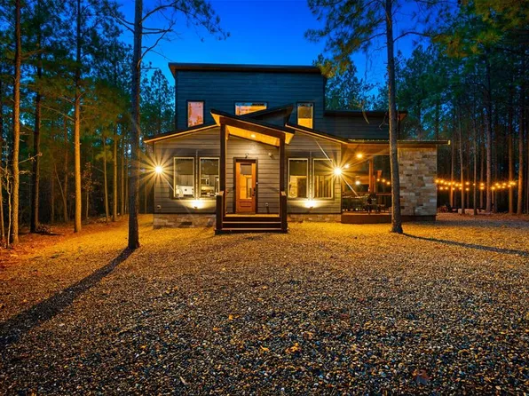 28 Hobie Cat Ln, Broken Bow, OK 74728